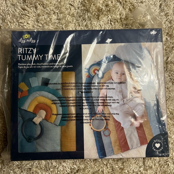 NWT ITZY RITZY TUMMY TIME MAT WITH TOYS - Picture 4 of 6